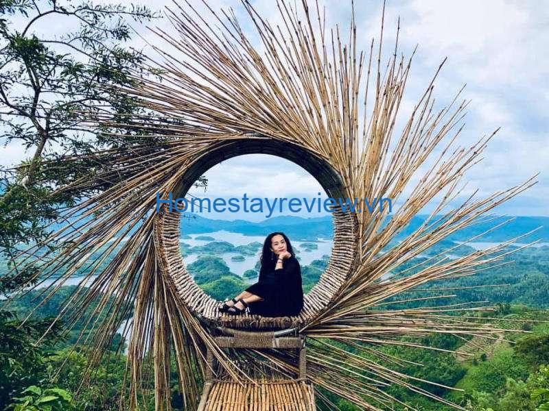 Tà Đùng Topview Homestay: View hồ đẹp "triệu like" vạn người mê